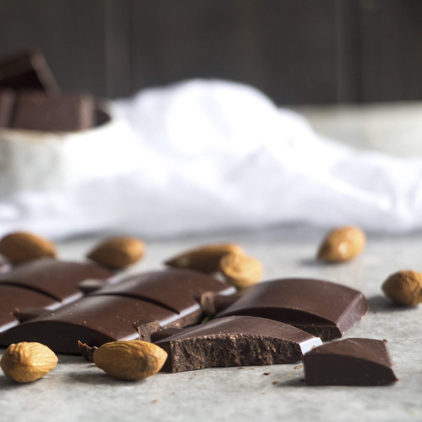 70% Roasted Almond Dark Protein Chocolate (40g)